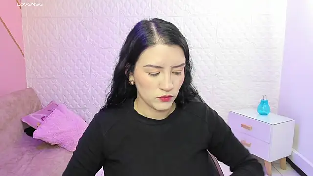 Snapshot of Violetaa_diazz chatting on 10-20-25, 09:15 Violetaa diazz online show from 10-20-25, 09:15