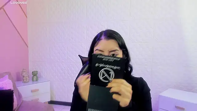 Violetaa diazz online show from 02-16-26, 09:22