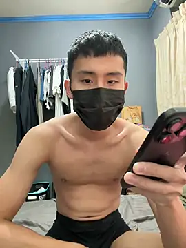 Snapshot of Benson18y chatting on 12-20-24, 04:46 Benson18y online show from 12-20-24, 04:46