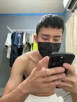 Snapshot of Benson18y chatting on 12-25-24, 08:29 Benson18y online show from 12-25-24, 08:29