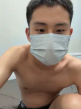 Snapshot of Benson18y chatting on 09-30-25, 02:44 Benson18y online show from 09-30-25, 02:44