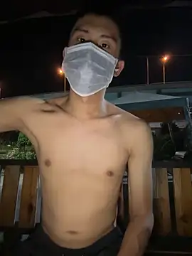 Snapshot of Benson18y chatting on 10-14-25, 03:57 Benson18y online show from 10-14-25, 03:57