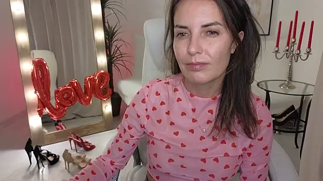 Beylly online show from 02-15-25, 02:58