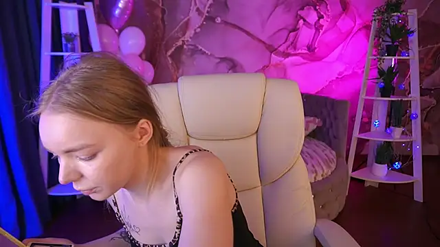 EmilySunshineS online show from 02-18-26, 07:15