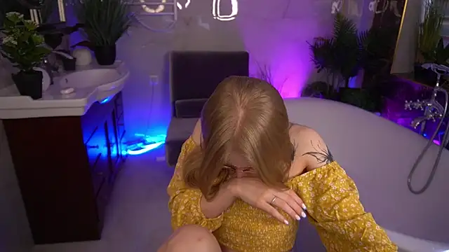 EmilySunshineS online show from 06-07-26, 06:17