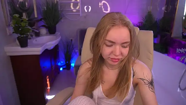 EmilySunshineS online show from 06-14-26, 06:04