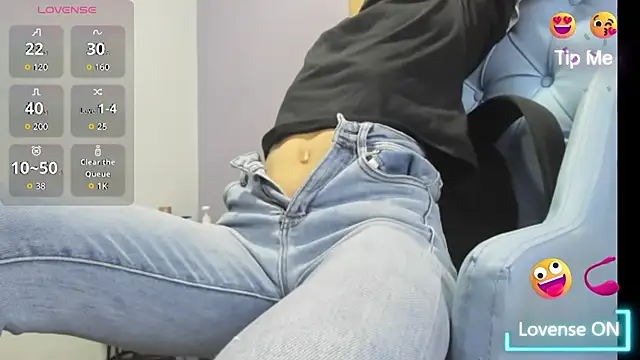  candy jade  online show from 12-14-25, 11:59