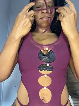 Luhma hot online show from 06-17-26, 12:13