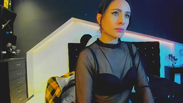 Coral Gibson online show from 03-22-25, 09:34