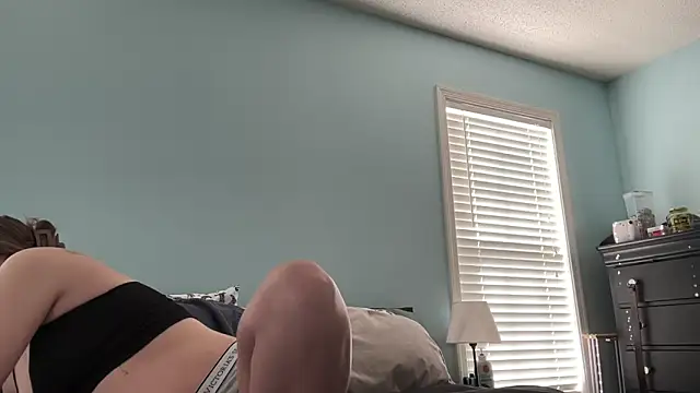 Snapshot of Maxinebabyyy chatting on 11-18-25, 03:16 Maxinebabyyy online show from 11-18-25, 03:16