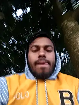 Snapshot of arafat_mia chatting on 12-19-25, 12:39 arafat mia online show from 12-19-25, 12:39