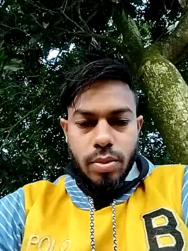 Snapshot of arafat_mia chatting on 12-20-25, 12:51 arafat mia online show from 12-20-25, 12:51