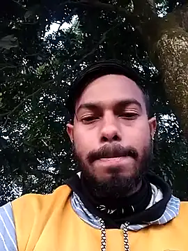 Snapshot of arafat_mia chatting on 01-18-26, 01:09 arafat mia online show from 01-18-26, 01:09