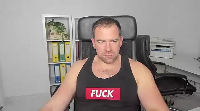 Snapshot of John-E-Dough chatting on 01-14-25, 04:25 John-E-Dough online show from 01-14-25, 04:25