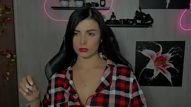 Snapshot of KayWuds chatting on 12-07-24, 05:20 KayWuds online show from 12-07-24, 05:20