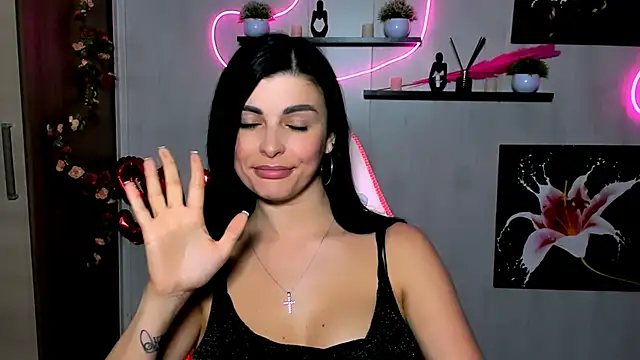 Snapshot of KayWuds chatting on 03-19-25, 07:40 KayWuds online show from 03-19-25, 07:40