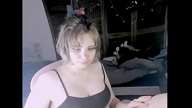 Snapshot of madokapruriens chatting on 11-16-25, 03:45 madokapruriens online show from 11-16-25, 03:45