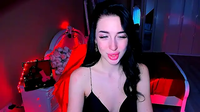 Snapshot of lovely_desire chatting on 02-22-25, 11:35 lovely desire online show from 02-22-25, 11:35