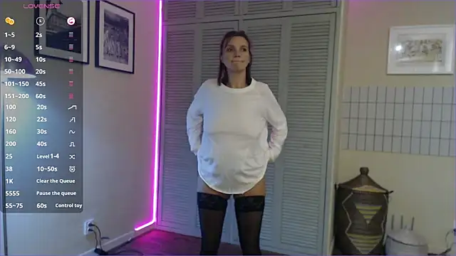 Charline TheFoxTail online show from 12-08-24, 07:11