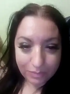 Snapshot of Veronica-Celie chatting on 12-30-24, 07:32 Veronica-Celie online show from 12-30-24, 07:32