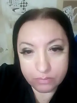 Snapshot of Veronica-Celie chatting on 01-01-25, 02:20 Veronica-Celie online show from 01-01-25, 02:20