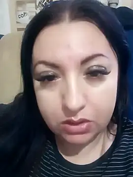 Snapshot of Veronica-Celie chatting on 01-27-25, 01:41 Veronica-Celie online show from 01-27-25, 01:41