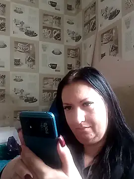 Snapshot of Veronica-Celie chatting on 10-11-25, 12:04 Veronica-Celie online show from 10-11-25, 12:04