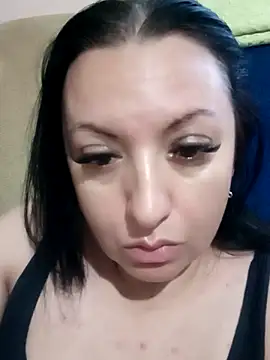 Snapshot of Veronica-Celie chatting on 11-08-25, 01:44 Veronica-Celie online show from 11-08-25, 01:44