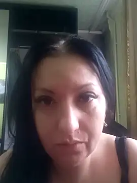 Snapshot of Veronica-Celie chatting on 11-27-25, 06:48 Veronica-Celie online show from 11-27-25, 06:48