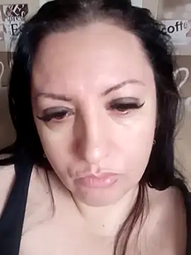 Snapshot of Veronica-Celie chatting on 12-16-25, 09:58 Veronica-Celie online show from 12-16-25, 09:58