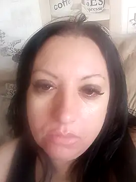 Snapshot of Veronica-Celie chatting on 05-12-26, 05:48 Veronica-Celie online show from 05-12-26, 05:48