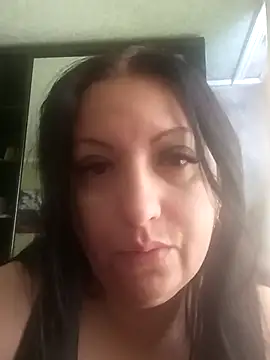 Snapshot of Veronica-Celie chatting on 05-31-26, 08:10 Veronica-Celie online show from 05-31-26, 08:10