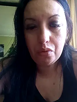 Snapshot of Veronica-Celie chatting on 06-12-26, 12:15 Veronica-Celie online show from 06-12-26, 12:15