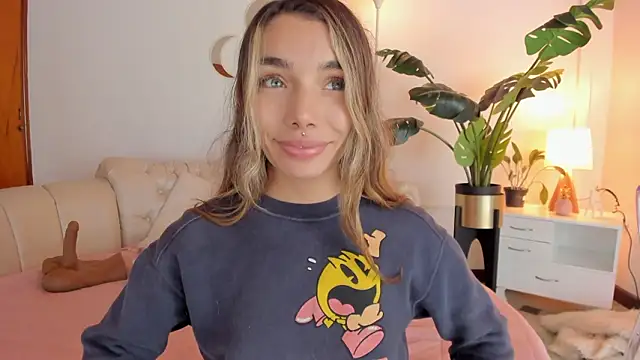 Snapshot of Mollymoon1 chatting on 02-23-26, 09:23 Mollymoon1 online show from 02-23-26, 09:23