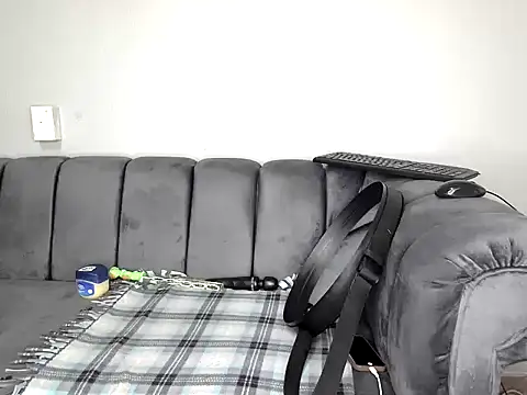 Pearl 00 online show from 11-24-25, 12:38