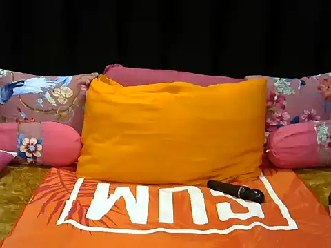 Pearl 00 online show from 06-12-26, 10:14