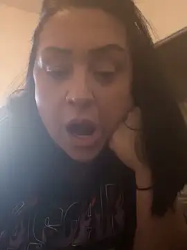 AlyssiaAmoreXO online show from 10-11-25, 11:58