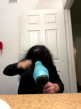 AlyssiaAmoreXO online show from 11-05-25, 03:34