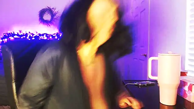 Snapshot of AlyssiaAmoreXO chatting on 03-16-26, 02:32 AlyssiaAmoreXO online show from 03-16-26, 02:32