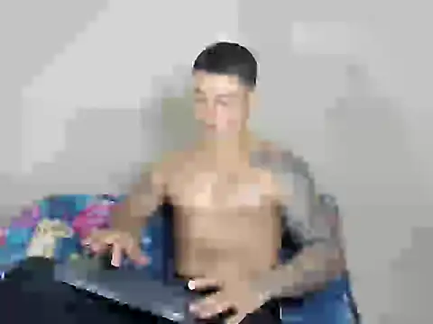 Snapshot of paul_luis chatting on 02-28-26, 03:18 paul luis online show from 02-28-26, 03:18