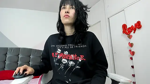 Camcrush   online show from 02-25-25, 09:46