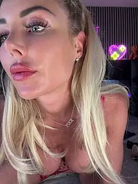 MilaMaaay online show from 07-22-26, 06:11