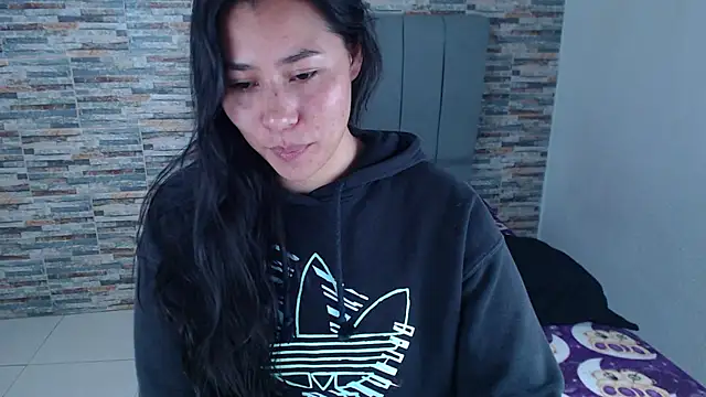  joy yva online show from 10-26-25, 02:39