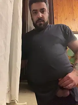 Snapshot of Dikkiduohottt chatting on 03-06-25, 12:10 Dikkiduohottt online show from 03-06-25, 12:10