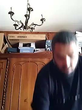 Snapshot of Dikkiduohottt chatting on 10-17-25, 12:52 Dikkiduohottt online show from 10-17-25, 12:52