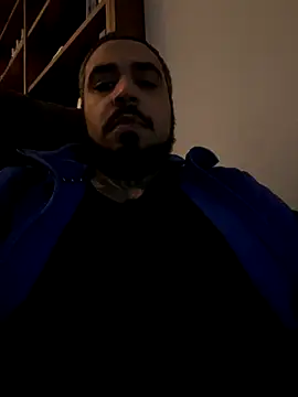 Snapshot of Dikkiduohottt chatting on 12-03-25, 07:23 Dikkiduohottt online show from 12-03-25, 07:23