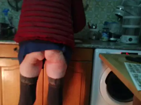 VeneRed online show from 11-24-25, 04:07