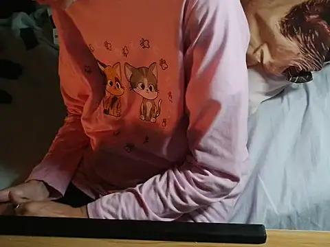 VeneRed online show from 04-21-26, 08:12