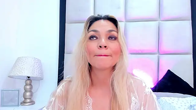 MalorySweet online show from 12-29-24, 12:23