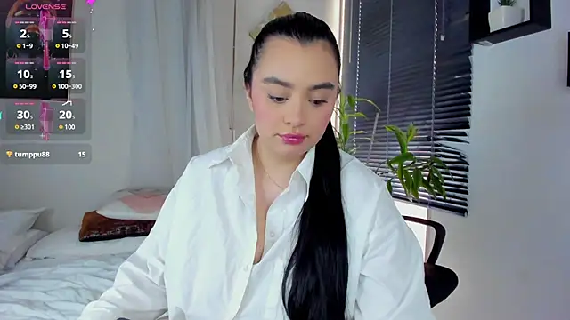 Snapshot of Cristal_Cutte chatting on 12-04-24, 04:16 Cristal Cutte online show from 12-04-24, 04:16